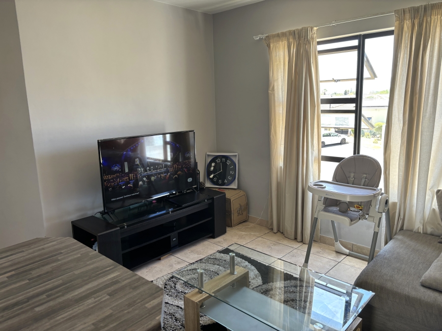 2 Bedroom Property for Sale in Guldenland Western Cape